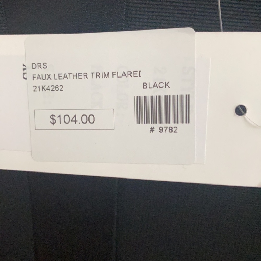 Top - Picture 3 of 3